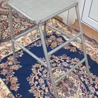 چهار پایه اهنی|صندلی و نیمکت|کرمانشاه, |دیوار