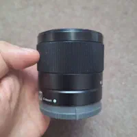 لنز سونی فول فریم 28 میلیمتر f2