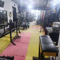 امکانات باشگاه بدنسازی  بطور جاروکش