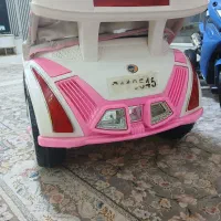 ماشین شارژی دونفره کاملا سالم فقط باتری نداره|اسباببازی بچه|کرج, شاهینویلا|دیوار