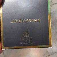 ادکلن زنانه لاکچری ومن