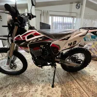 موتور سیکلت سی ار ایکس