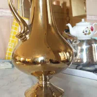 جام شیشه ای طلایی