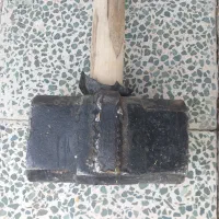 پتک ۷ کیلوی و دسته چوب گردو نو|ابزارآلات|بروجرد, |دیوار