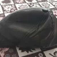 کلاه چرم اصل// و بوق 12 صدا سالم به فروش می‌رسد|کیف، کفش، کمربند|نیشابور, ده حلاج|دیوار