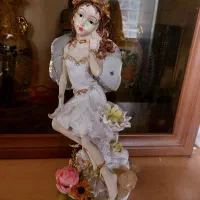 مجسمه فرشته نبات دار نو