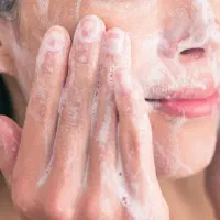 استخدام سالن زیبایی معتبر