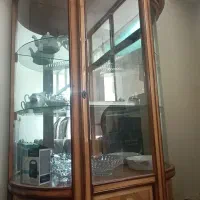 ویترین چوبی سه طبقه