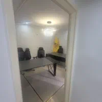میز مدیریت و کنفرانس