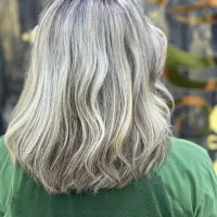 تخفیف ویژه ۵۰٪ رنگ لایت تا شب یلدا|خدمات آرایشگری و زیبایی|اهواز, کیانشهر|دیوار