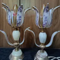 شمعدون قدیمی و شکلات خوری چوبی و جاسیکاری