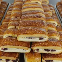 استخدام کارگر جهت کیک و کلوچه پزی با حقوق خوب