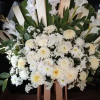 دو عدد سبد گل برای مراسم ترحیم