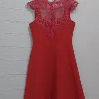 تعدادی لباس دخترانه نو
