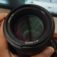 لنز نیکون 85 میلی متر اف 1.8