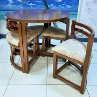 میز غذا خوری گرد خیلی کم جا