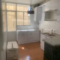۵۰ متری طبقه دوم‌