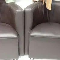 صندلی و ویترین