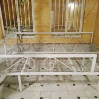 تخت فلزی ابعاد2/80در2برا حیاط یا خانه باغ