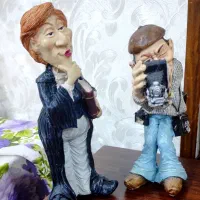 دو عدد مجسمه کاملا سالم|مجسمه، تندیس، ماکت|اهواز, شهرک دانشگاه|دیوار