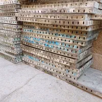 قالب و لوله و ورق و پوش بند و نبشی به فروش میرسد