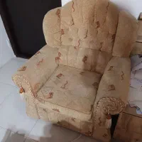 مبل ۴ نفره بسیار تمیز