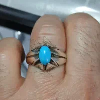 فیروزه اصل نیشابوری کهنه بارنگ وطبع بالاورکاب نقره