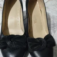 کفش سایز ۳۸