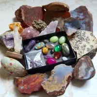 انواع راف و سنگ و نگین