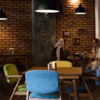 نیروی خانم جهت کافی شاپ