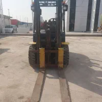 لیفتراک ۳تن کوماتسو