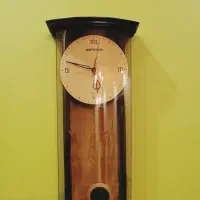 ساعت دیواری
