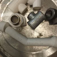 لوله کش آب وفاضلاب