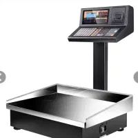 ترازو و میز تخته کارمیوه و قفسه اجیل باشیشه