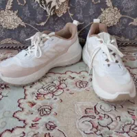 کتونی سایز ۴۳ نو