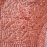 لحاف  و رو تختی|رختخواب، بالش، پتو|برخوار, |دیوار