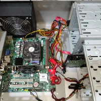 ۳ عدد کیس ۲هسته رم ۴ ddr3 هارد ۱۶۰ گرافیک ۵۱۲|رایانه رومیزی|چالوس, |دیوار