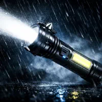 چراغ قوه چند منظوره