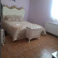رو تختی دو نفره هست