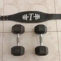 دو عدد دنبل هفتو نیم کیلویی و یک کمربند