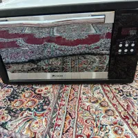 توستریا ماکروفر