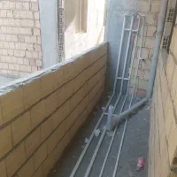 اجرای لوله کشی آب و فاضلاب وخرده کاری گاز