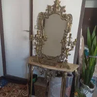 آینه و شمعدان برنجی