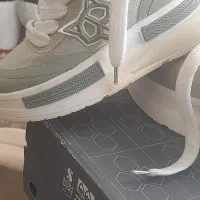 کفش  اسپرت  سایز  ۴۰|کیف، کفش، کمربند|برخوار, |دیوار