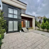 چمدونتو‌جمع کن بیابخرش نصف چک نصف پول