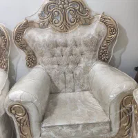 مبل نیمه سلطنتی