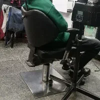 صندلی آرایشگاه جک دار