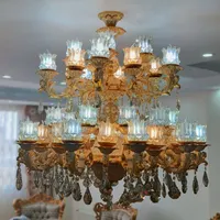 فروش ویژه یک جفت لوستر سلطنتی بسیار شیک و خاص
