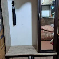 جاکفشی یا کمد ایستاده