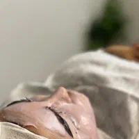 فیشال  پاکسازی پوست در کلینیک با افر ویژه|خدمات آرایشگری و زیبایی|تهران, حکمت|دیوار
